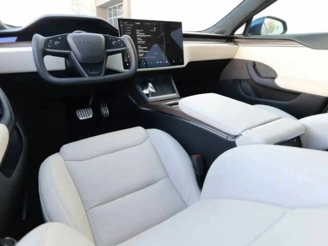 Синий Тесла Модель С, объемом двигателя 0 л и пробегом 24 тыс. км за 18600 $, фото 8 на Automoto.ua