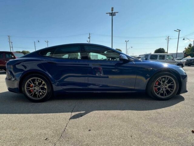 Синий Тесла Модель С, объемом двигателя 0 л и пробегом 13 тыс. км за 28400 $, фото 4 на Automoto.ua