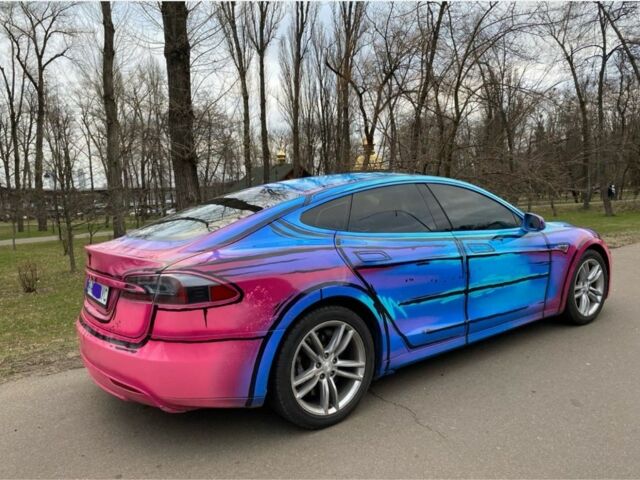 Синій Тесла Модель С, об'ємом двигуна 0 л та пробігом 250 тис. км за 283 $, фото 1 на Automoto.ua