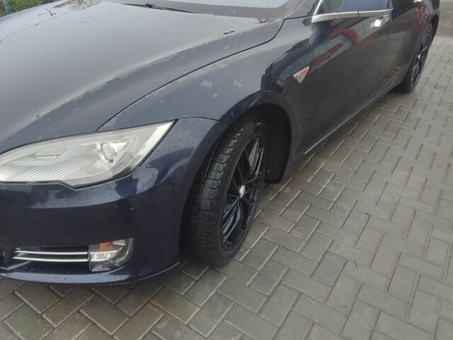 Синій Тесла Модель С, об'ємом двигуна 0 л та пробігом 165 тис. км за 11750 $, фото 4 на Automoto.ua