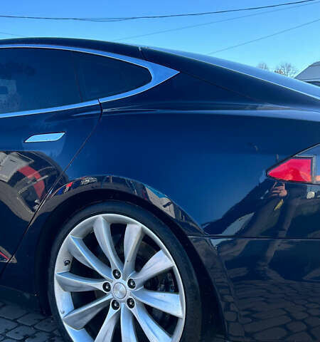 Синий Тесла Модель С, объемом двигателя 0 л и пробегом 149 тыс. км за 11500 $, фото 2 на Automoto.ua