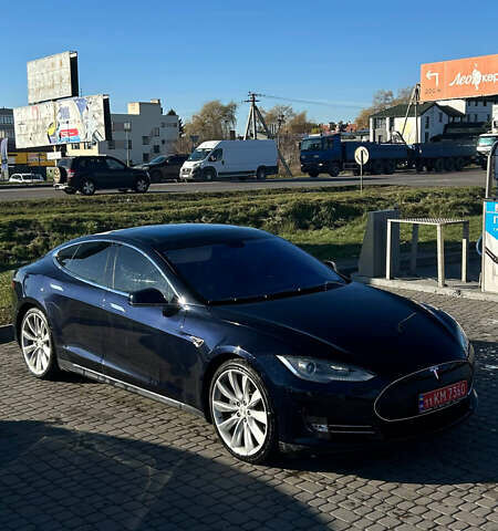 Синий Тесла Модель С, объемом двигателя 0 л и пробегом 149 тыс. км за 11500 $, фото 3 на Automoto.ua