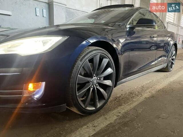 Синій Тесла Модель С, об'ємом двигуна 0 л та пробігом 250 тис. км за 12700 $, фото 30 на Automoto.ua