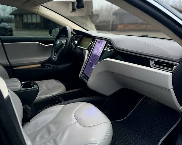 Синий Тесла Модель С, объемом двигателя 0 л и пробегом 191 тыс. км за 11650 $, фото 17 на Automoto.ua