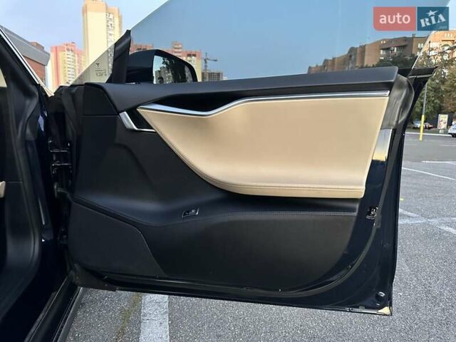 Синій Тесла Модель С, об'ємом двигуна 0 л та пробігом 165 тис. км за 13300 $, фото 33 на Automoto.ua