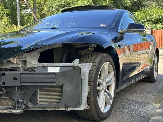 Синий Тесла Модель С, объемом двигателя 0 л и пробегом 122 тыс. км за 8600 $, фото 4 на Automoto.ua