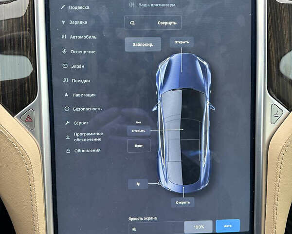 Синій Тесла Модель С, об'ємом двигуна 0 л та пробігом 170 тис. км за 18000 $, фото 16 на Automoto.ua