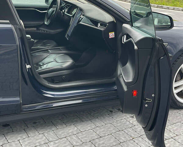 Синій Тесла Модель С, об'ємом двигуна 0 л та пробігом 131 тис. км за 12700 $, фото 40 на Automoto.ua