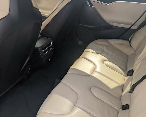 Синий Тесла Модель С, объемом двигателя 0 л и пробегом 185 тыс. км за 13300 $, фото 20 на Automoto.ua