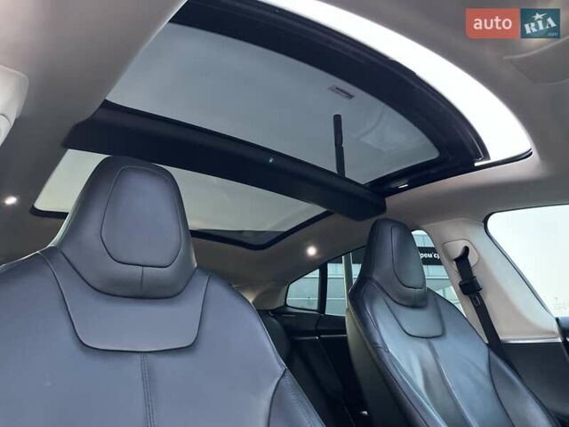 Синій Тесла Модель С, об'ємом двигуна 0 л та пробігом 171 тис. км за 10899 $, фото 43 на Automoto.ua