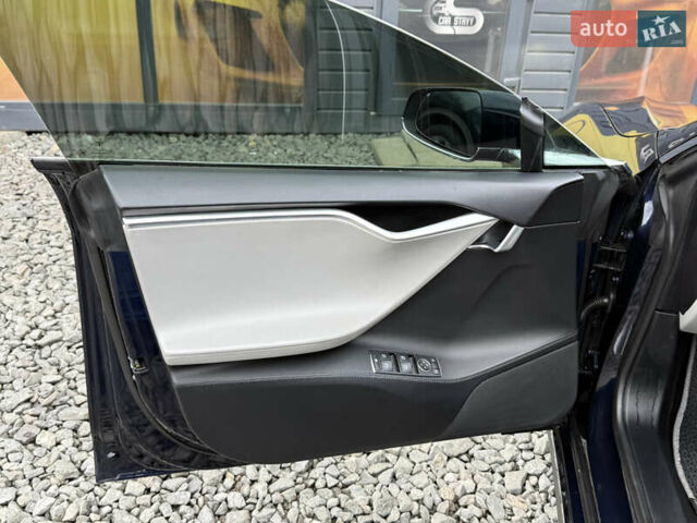 Синій Тесла Модель С, об'ємом двигуна 0 л та пробігом 186 тис. км за 10999 $, фото 45 на Automoto.ua