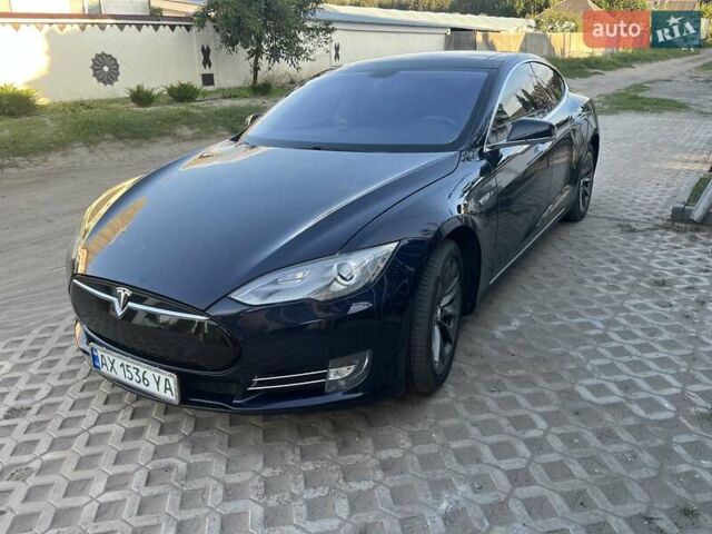 Синий Тесла Модель С, объемом двигателя 0 л и пробегом 165 тыс. км за 16000 $, фото 2 на Automoto.ua