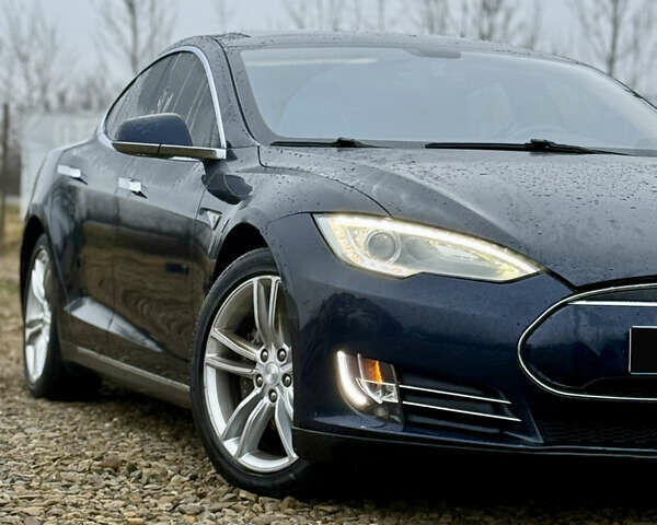 Синий Тесла Модель С, объемом двигателя 0 л и пробегом 191 тыс. км за 11650 $, фото 3 на Automoto.ua