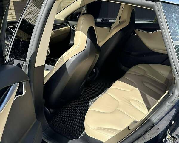 Синий Тесла Модель С, объемом двигателя 0 л и пробегом 120 тыс. км за 15200 $, фото 3 на Automoto.ua