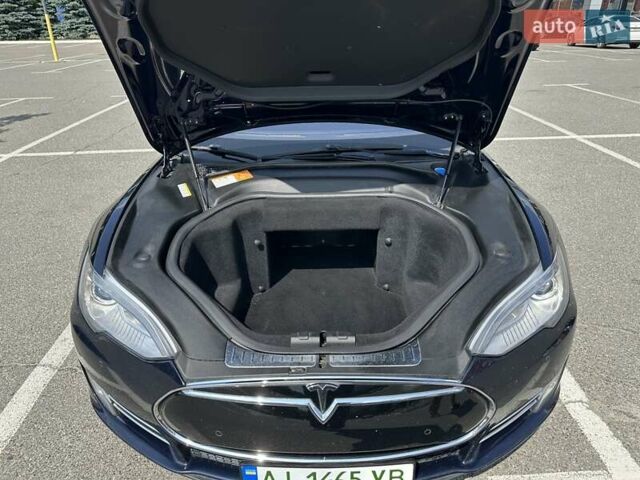 Тесла Модель С 2013 у Києві на Automoto.ua Синій Тесла Модель С, об'ємом двигуна 0 л та пробігом 165 тис. км за 13333 $, фото 9 на Automoto.ua