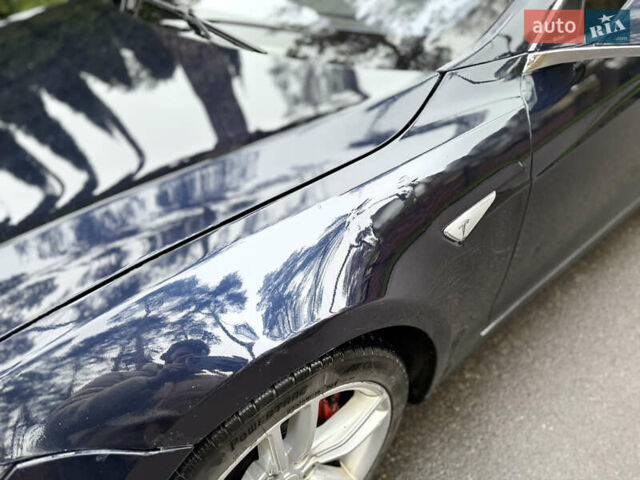 Синий Тесла Модель С, объемом двигателя 0 л и пробегом 199 тыс. км за 10700 $, фото 27 на Automoto.ua