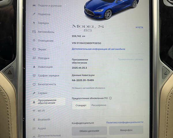Синий Тесла Модель С, объемом двигателя 0 л и пробегом 206 тыс. км за 11300 $, фото 3 на Automoto.ua