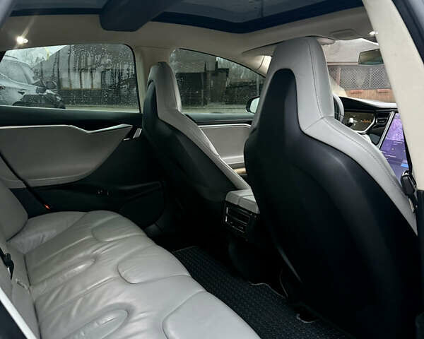 Синий Тесла Модель С, объемом двигателя 0 л и пробегом 191 тыс. км за 11650 $, фото 21 на Automoto.ua