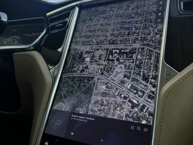 Синій Тесла Модель С, об'ємом двигуна 0 л та пробігом 167 тис. км за 14700 $, фото 4 на Automoto.ua