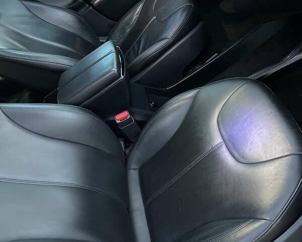 Синій Тесла Модель С, об'ємом двигуна 0 л та пробігом 171 тис. км за 12499 $, фото 26 на Automoto.ua