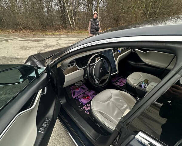 Синий Тесла Модель С, объемом двигателя 0 л и пробегом 165 тыс. км за 12500 $, фото 13 на Automoto.ua