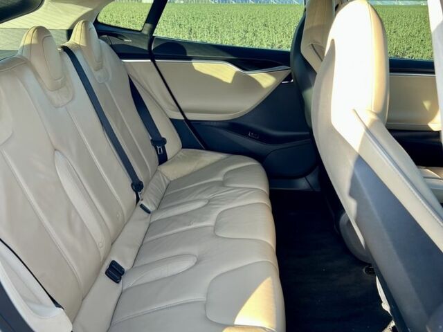 Синій Тесла Модель С, об'ємом двигуна 0 л та пробігом 235 тис. км за 15500 $, фото 15 на Automoto.ua