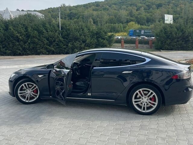 Синій Тесла Модель С, об'ємом двигуна 0 л та пробігом 255 тис. км за 11500 $, фото 3 на Automoto.ua
