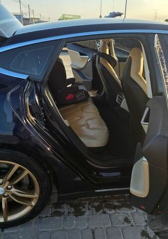 Синій Тесла Модель С, об'ємом двигуна 0 л та пробігом 168 тис. км за 9500 $, фото 9 на Automoto.ua