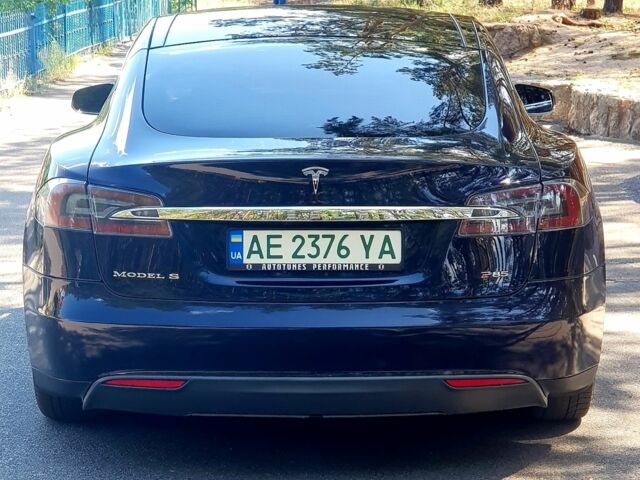 Синій Тесла Модель С, об'ємом двигуна 0 л та пробігом 460 тис. км за 13583 $, фото 5 на Automoto.ua
