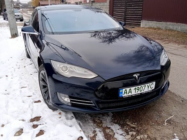 Синий Тесла Модель С, объемом двигателя 0 л и пробегом 197 тыс. км за 19000 $, фото 1 на Automoto.ua