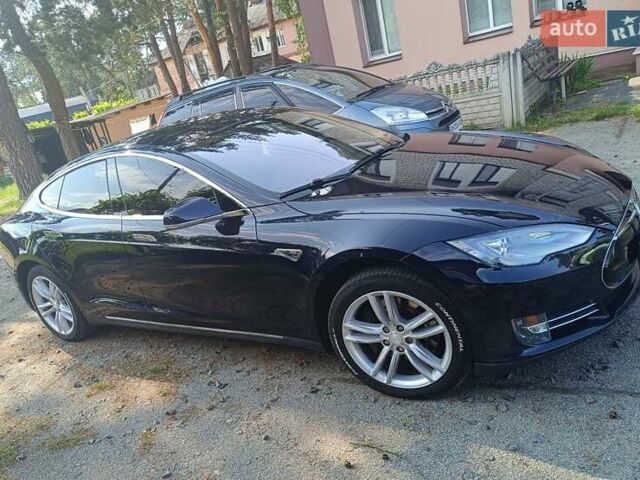 Синий Тесла Модель С, объемом двигателя 0 л и пробегом 300 тыс. км за 11300 $, фото 2 на Automoto.ua