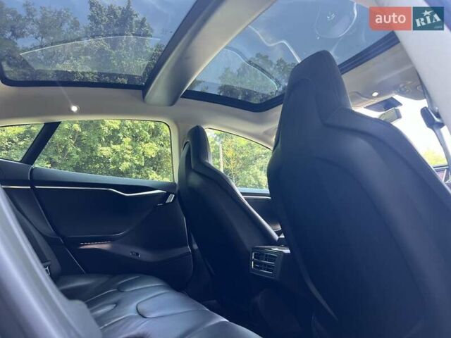 Синий Тесла Модель С, объемом двигателя 0 л и пробегом 297 тыс. км за 12800 $, фото 11 на Automoto.ua