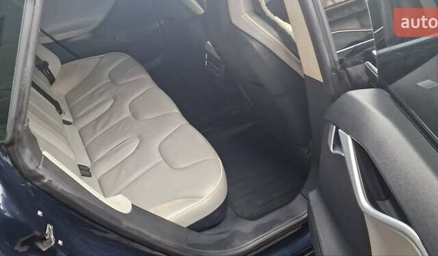 Синий Тесла Модель С, объемом двигателя 0 л и пробегом 145 тыс. км за 16600 $, фото 16 на Automoto.ua