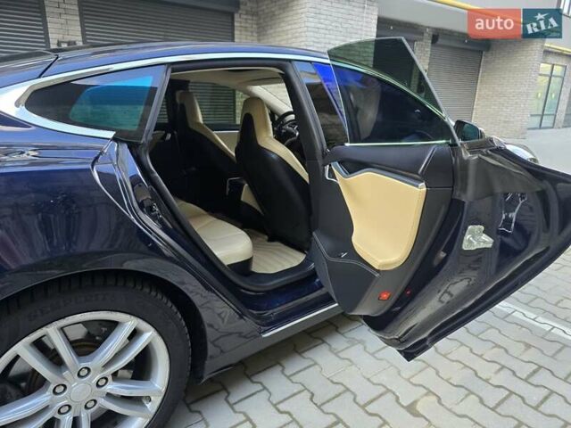 Синій Тесла Модель С, об'ємом двигуна 0 л та пробігом 155 тис. км за 12499 $, фото 56 на Automoto.ua