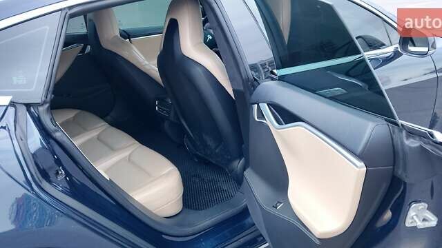 Синий Тесла Модель С, объемом двигателя 0 л и пробегом 193 тыс. км за 19900 $, фото 35 на Automoto.ua