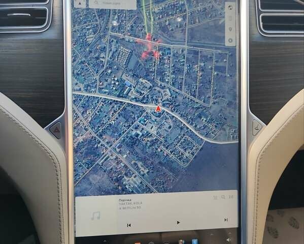 Синій Тесла Модель С, об'ємом двигуна 0 л та пробігом 120 тис. км за 14999 $, фото 4 на Automoto.ua