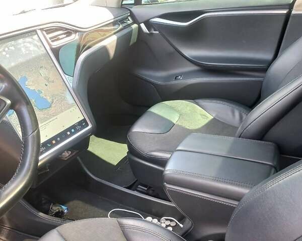 Синий Тесла Модель С, объемом двигателя 0 л и пробегом 180 тыс. км за 11300 $, фото 17 на Automoto.ua