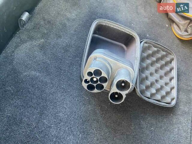 Синій Тесла Модель С, об'ємом двигуна 0 л та пробігом 267 тис. км за 11950 $, фото 32 на Automoto.ua