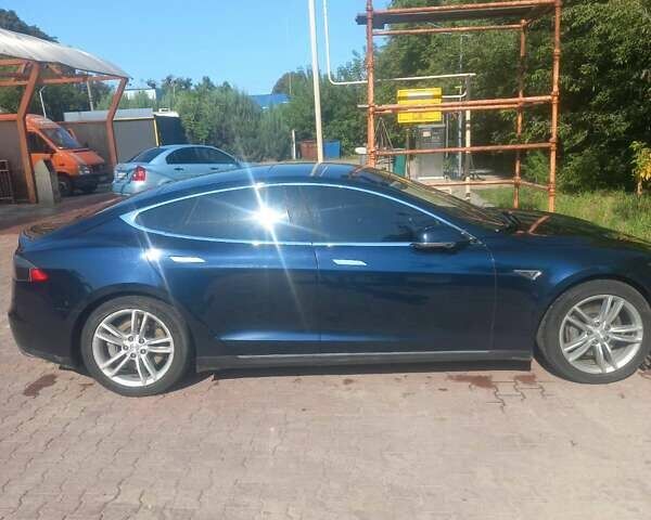 Синий Тесла Модель С, объемом двигателя 0 л и пробегом 180 тыс. км за 11300 $, фото 1 на Automoto.ua