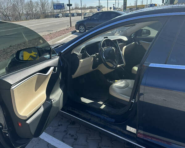 Синій Тесла Модель С, об'ємом двигуна 0 л та пробігом 176 тис. км за 13500 $, фото 4 на Automoto.ua