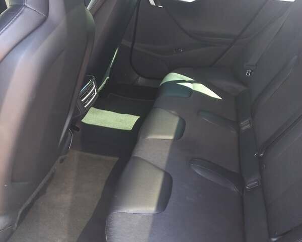 Синий Тесла Модель С, объемом двигателя 0 л и пробегом 180 тыс. км за 11300 $, фото 12 на Automoto.ua