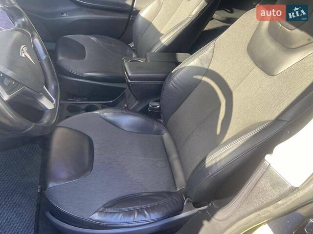 Тесла Модель С 2014 в Хмельницком на Automoto.ua Синий Тесла Модель С, объемом двигателя 0 л и пробегом 267 тыс. км за 12950 $, фото 67 на Automoto.ua