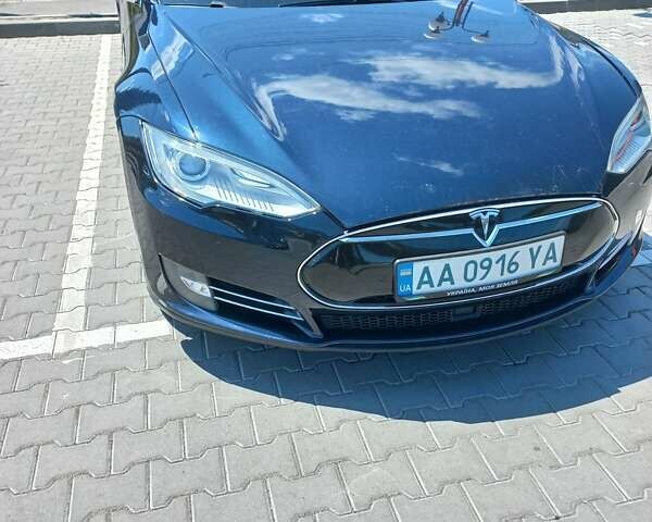 Синий Тесла Модель С, объемом двигателя 0 л и пробегом 147 тыс. км за 14000 $, фото 1 на Automoto.ua