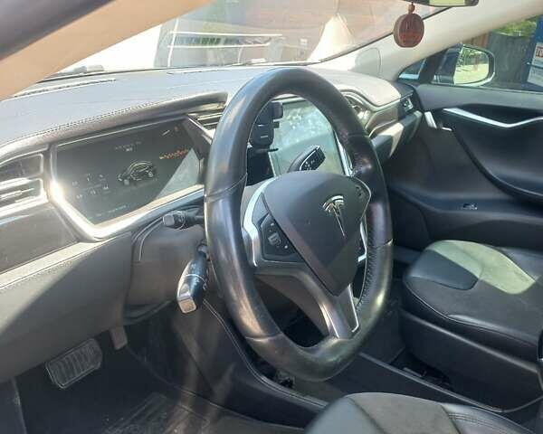 Синий Тесла Модель С, объемом двигателя 0 л и пробегом 180 тыс. км за 11300 $, фото 4 на Automoto.ua