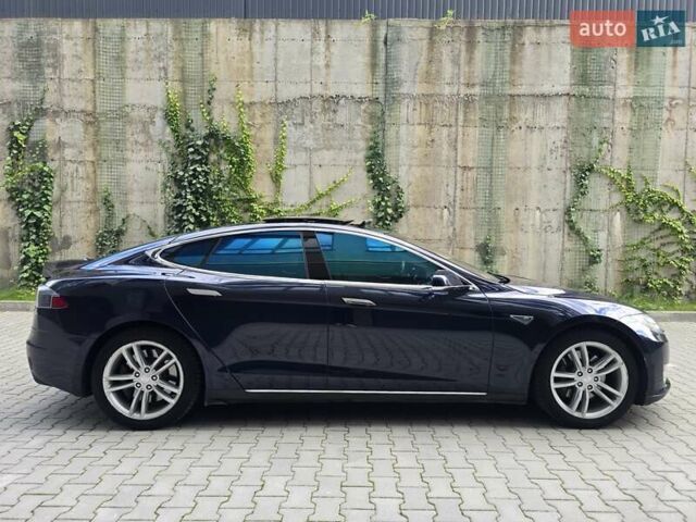 Синій Тесла Модель С, об'ємом двигуна 0 л та пробігом 155 тис. км за 12499 $, фото 4 на Automoto.ua