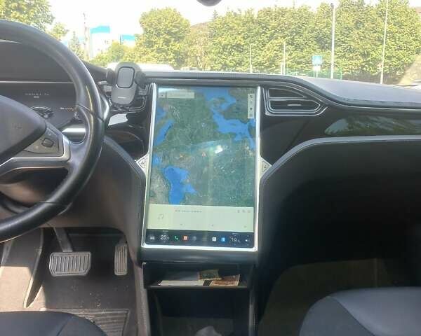 Синий Тесла Модель С, объемом двигателя 0 л и пробегом 180 тыс. км за 11300 $, фото 14 на Automoto.ua