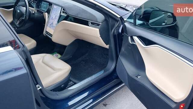 Синий Тесла Модель С, объемом двигателя 0 л и пробегом 193 тыс. км за 19900 $, фото 34 на Automoto.ua