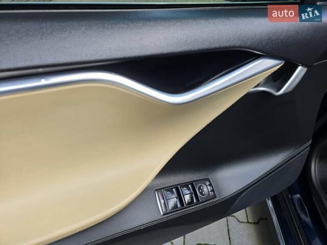 Синій Тесла Модель С, об'ємом двигуна 0 л та пробігом 155 тис. км за 12499 $, фото 25 на Automoto.ua