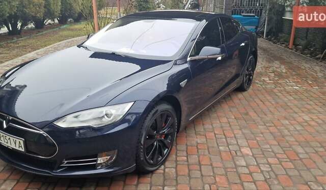 Синий Тесла Модель С, объемом двигателя 0 л и пробегом 145 тыс. км за 16600 $, фото 6 на Automoto.ua