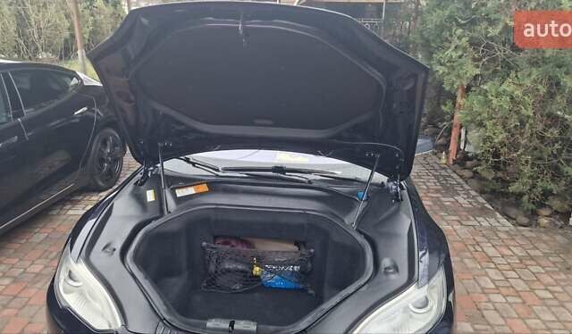 Синий Тесла Модель С, объемом двигателя 0 л и пробегом 145 тыс. км за 16600 $, фото 9 на Automoto.ua